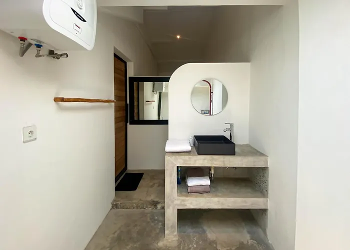 Casa Ovara - 8 Min To Berawa - 2 Beds Vakantiehuis Canggu
