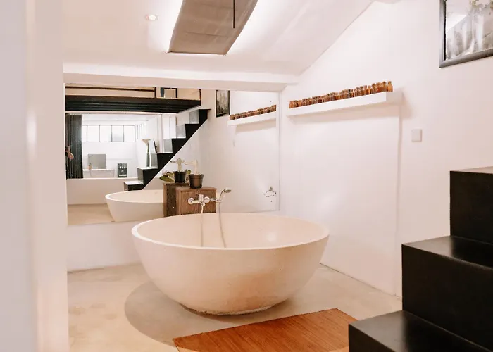 Vakantiehuis Casa Ovara - 8 Min To Berawa - 2 Beds Canggu